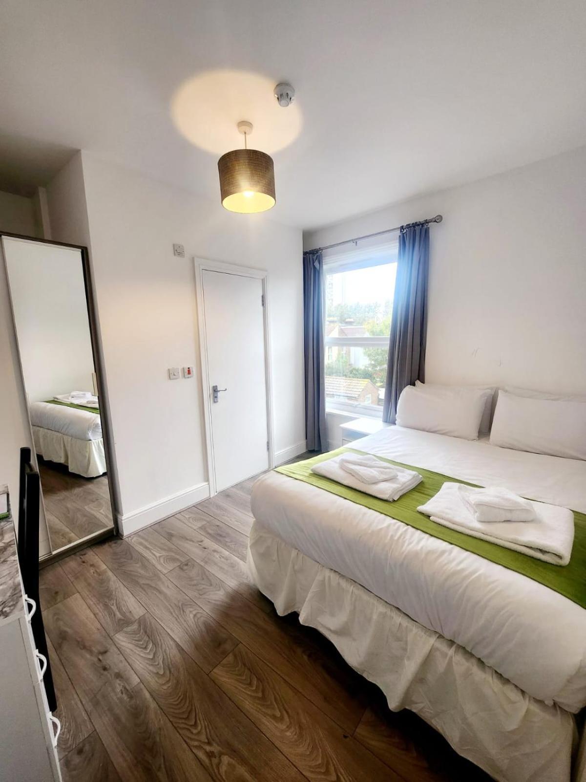 Old Victory House Couette-café 3*